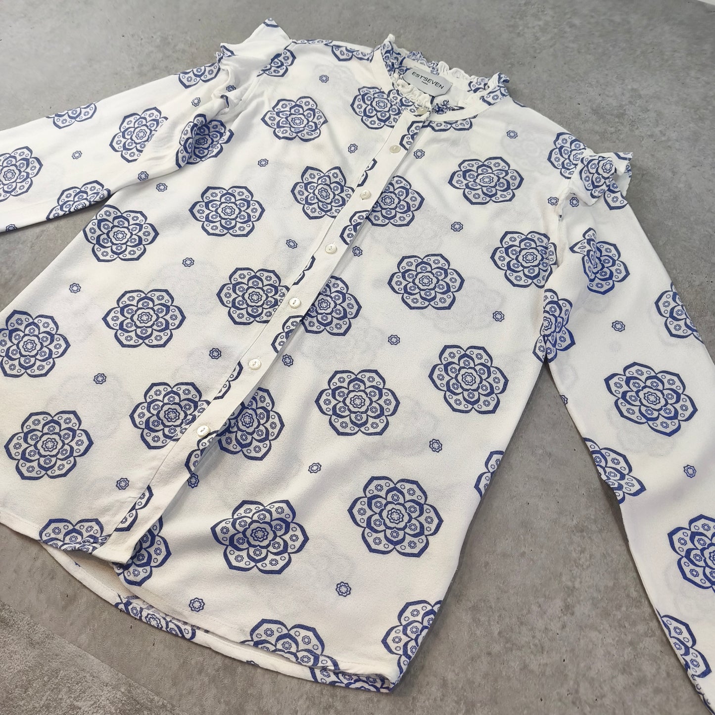Blouse Chemisier Est'Seven Paris Motifs Mandalas Bleu Blanc Volants Femme #0250