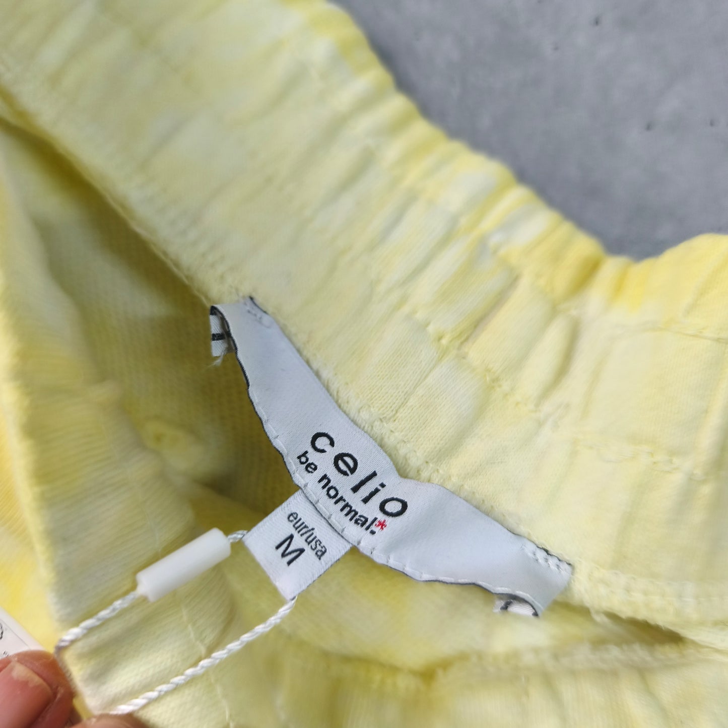 Bermuda en molleton Celio Tie & Dye Jaune - Taille M homme